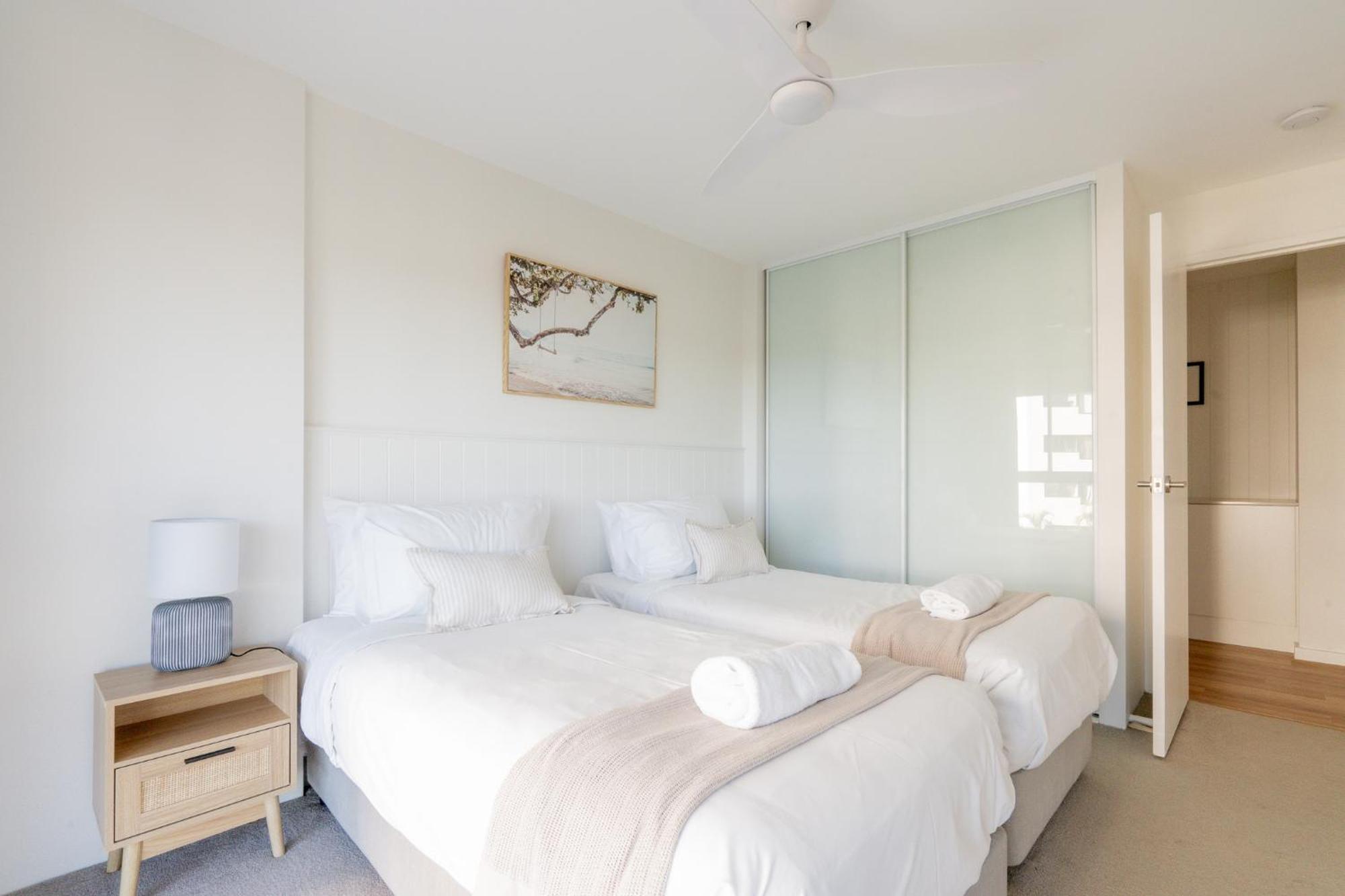Cashelmara Beachfront Apartments Голд-Кост Экстерьер фото
