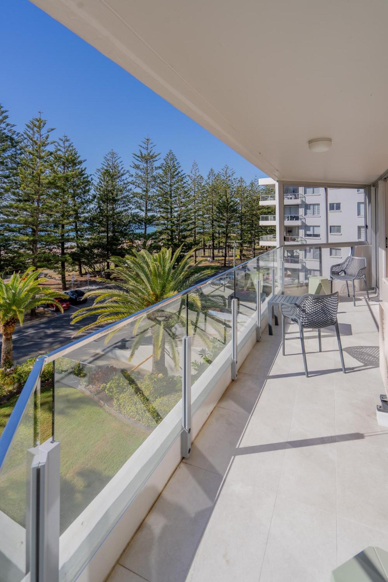 Cashelmara Beachfront Apartments Голд-Кост Экстерьер фото