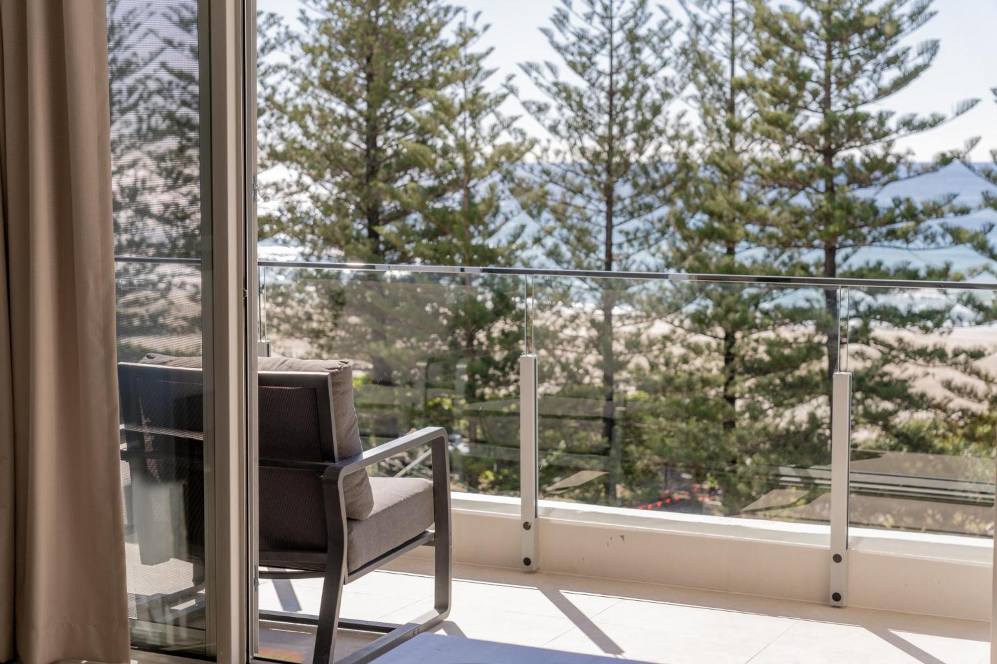 Cashelmara Beachfront Apartments Голд-Кост Экстерьер фото