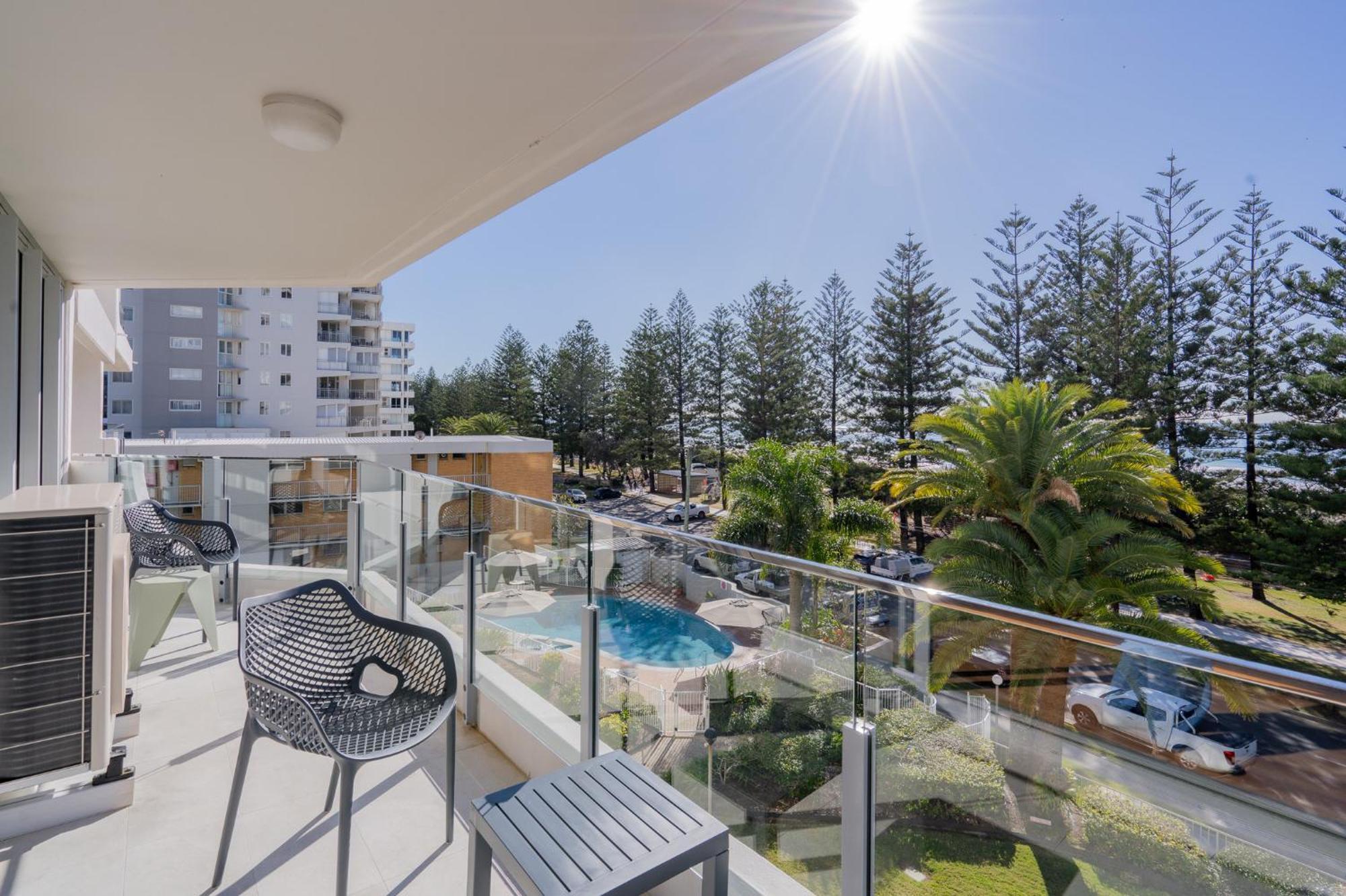 Cashelmara Beachfront Apartments Голд-Кост Экстерьер фото