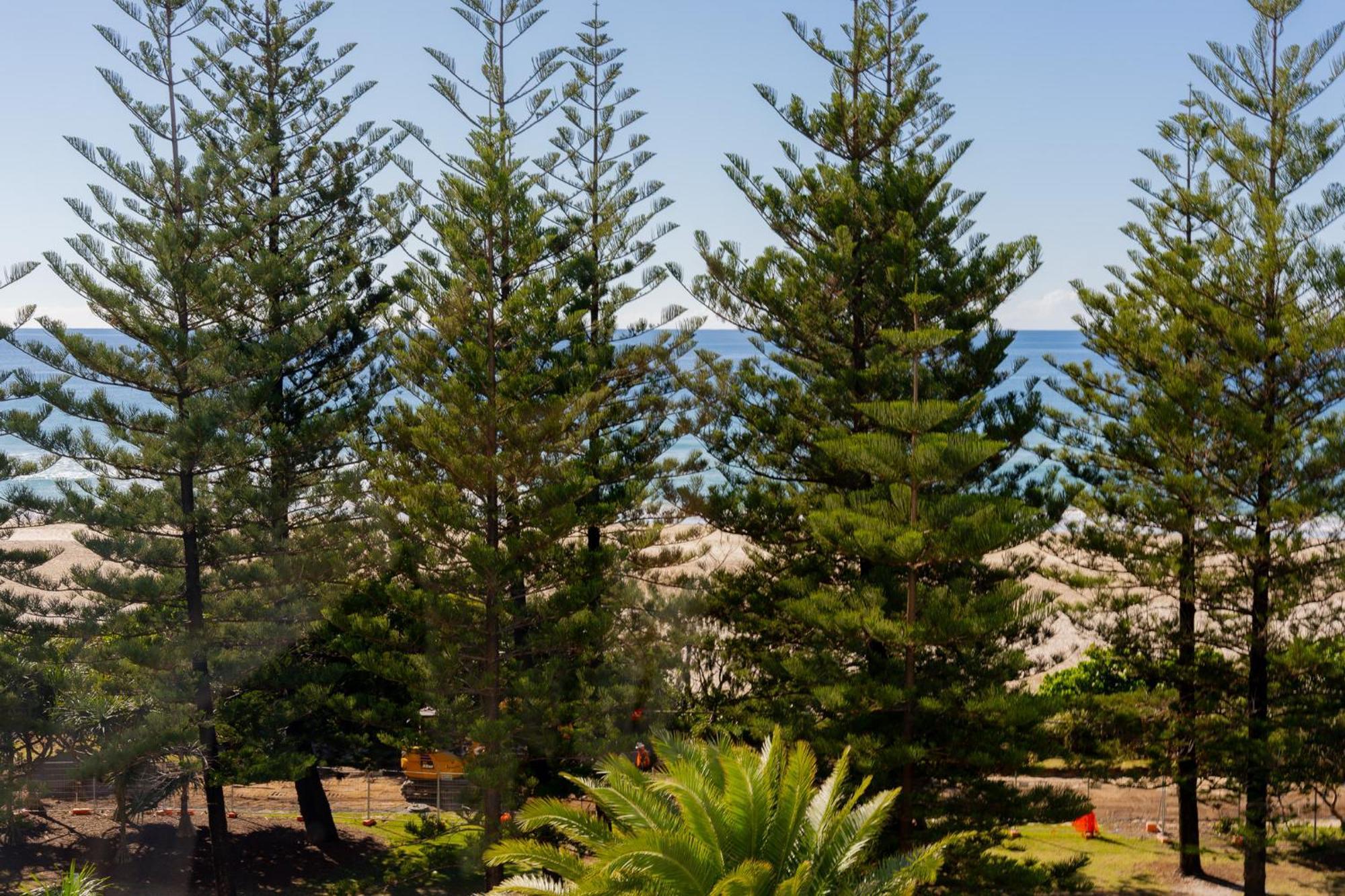 Cashelmara Beachfront Apartments Голд-Кост Экстерьер фото