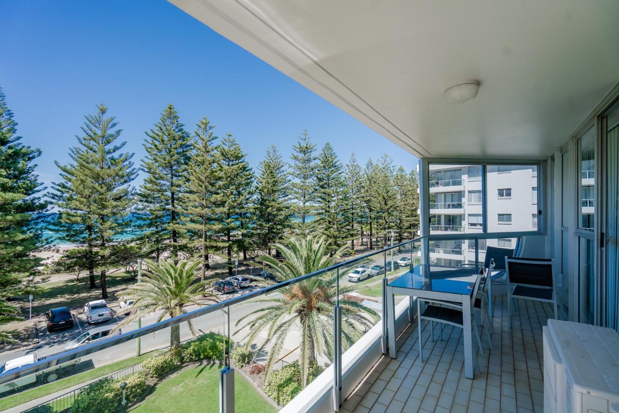 Cashelmara Beachfront Apartments Голд-Кост Экстерьер фото